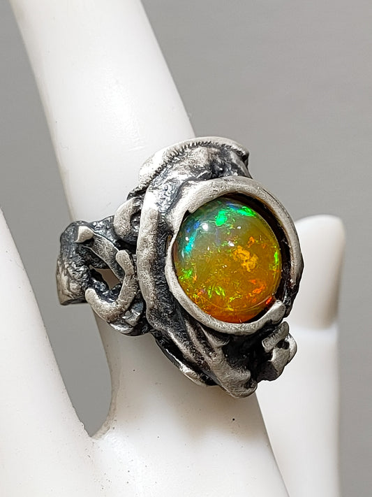 Anillo, Ópalo en plata — pieza irrepetible, hecha a mano. joyas de autor