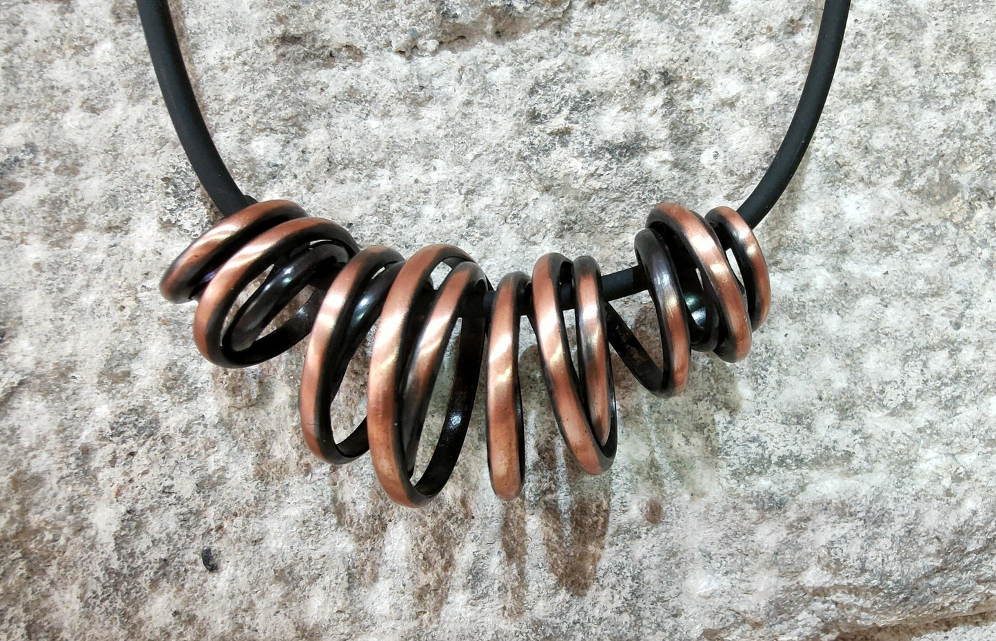 Collar de cobre Espiral - Amparo Valencia Joyas