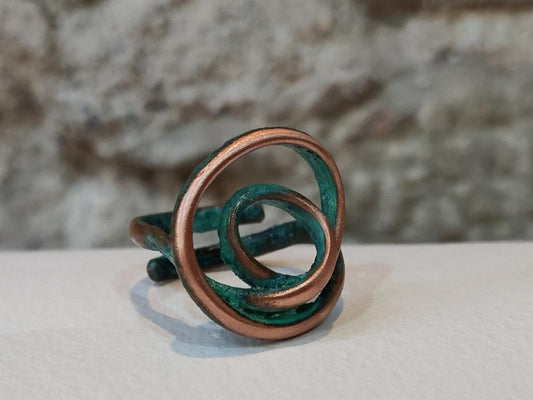 Anillo de cobre con patina verde - Amparo Valencia Joyas