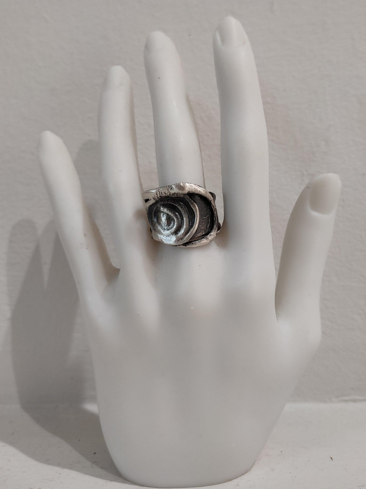 Anillo de plata único - Amparo Valencia Joyas