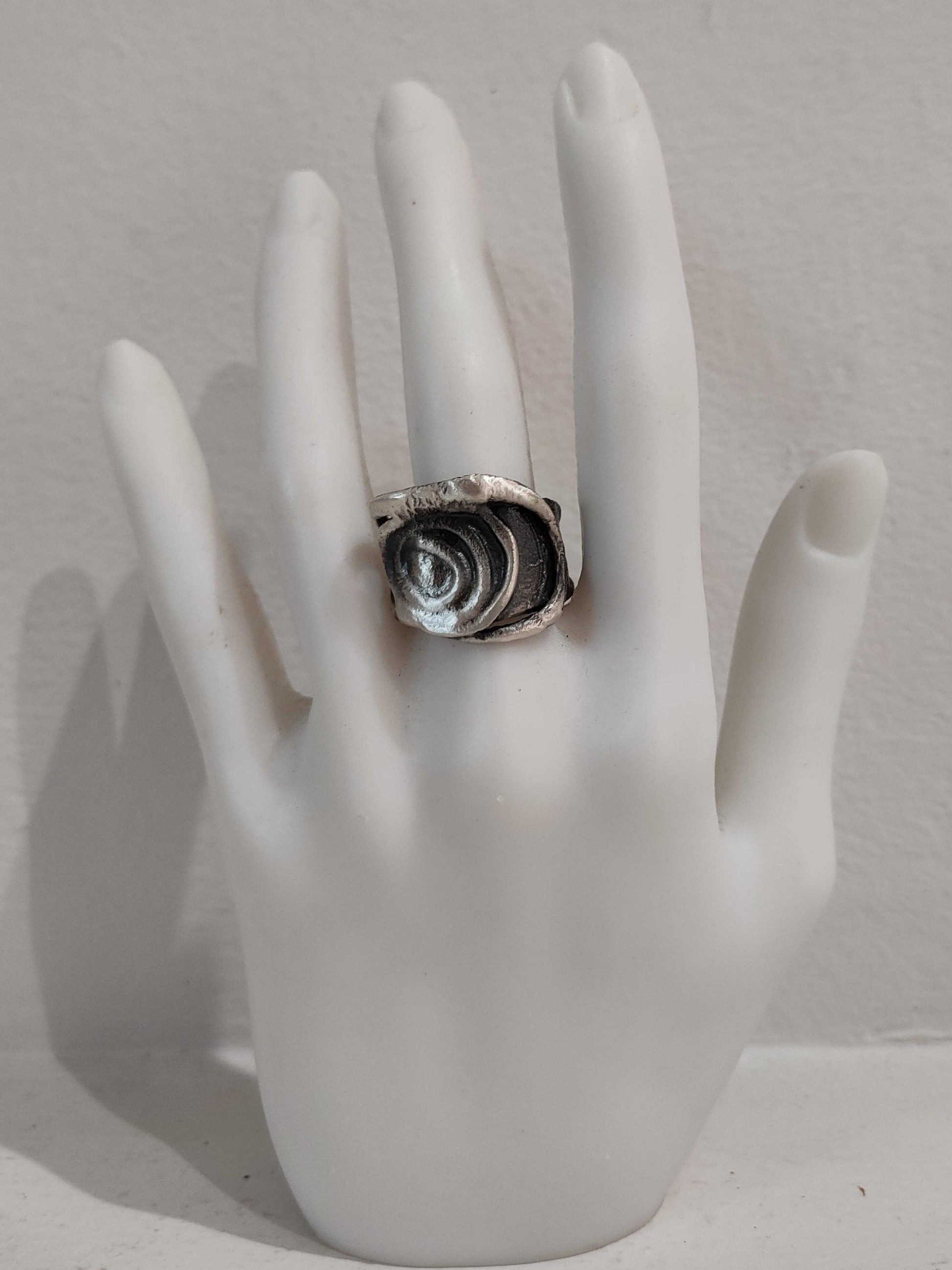 Anillo de plata único - Amparo Valencia Joyas